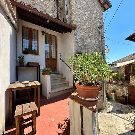 Appartamento A Valle San Martino Di 스폴레토 외부 사진