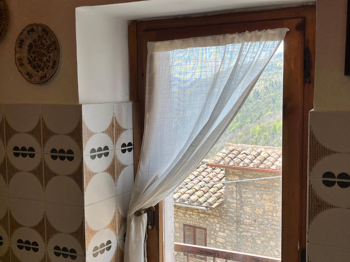 Appartamento A Valle San Martino Di 스폴레토 외부 사진
