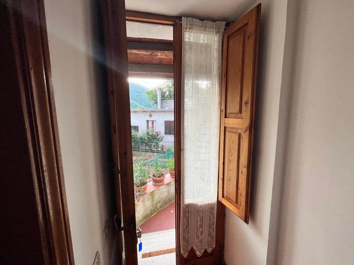 Appartamento A Valle San Martino Di 스폴레토 외부 사진