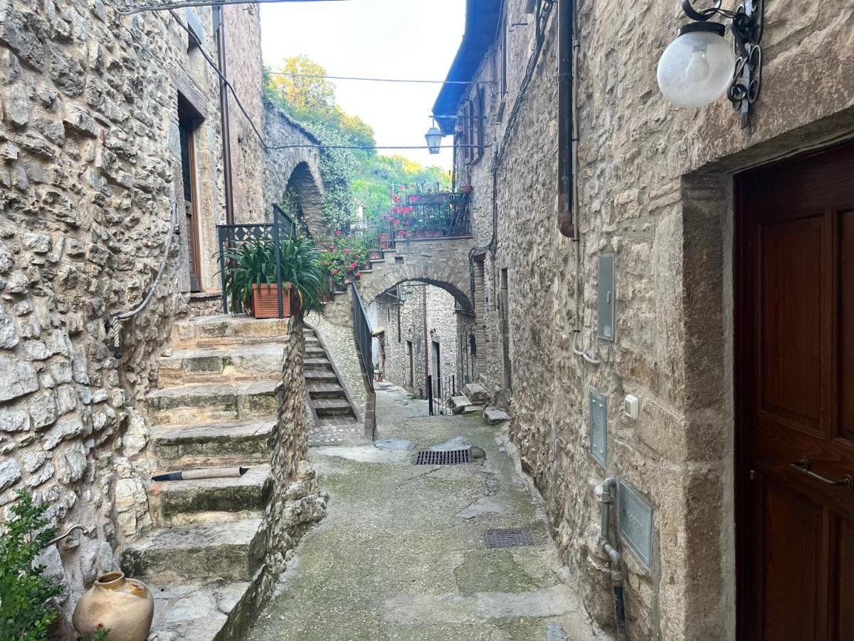 Appartamento A Valle San Martino Di 스폴레토 외부 사진